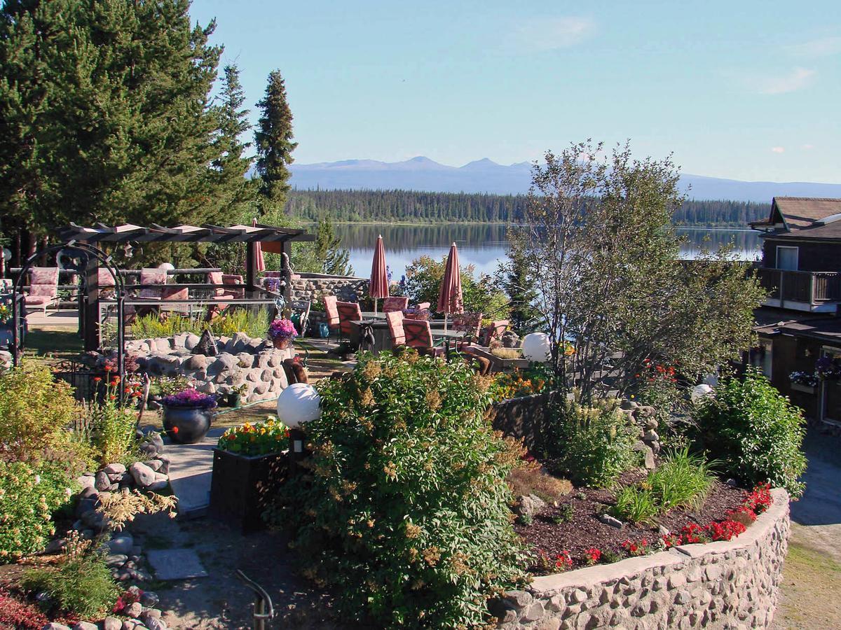 Eagle'S Nest Resort Anahim Lake Exteriör bild